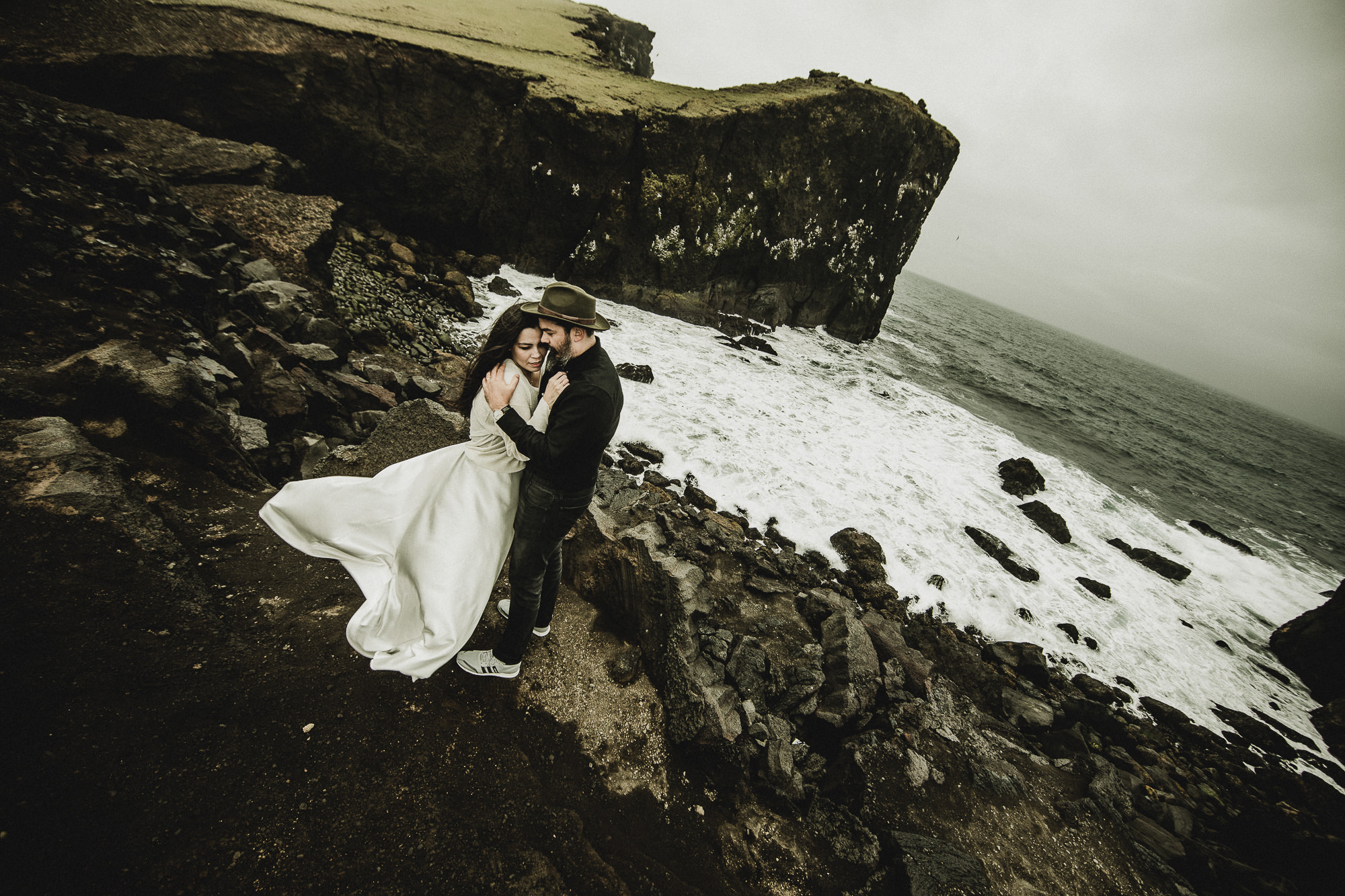 Elopements and intimate weddings